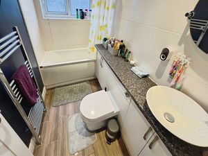 Bathroom - click for photo gallery